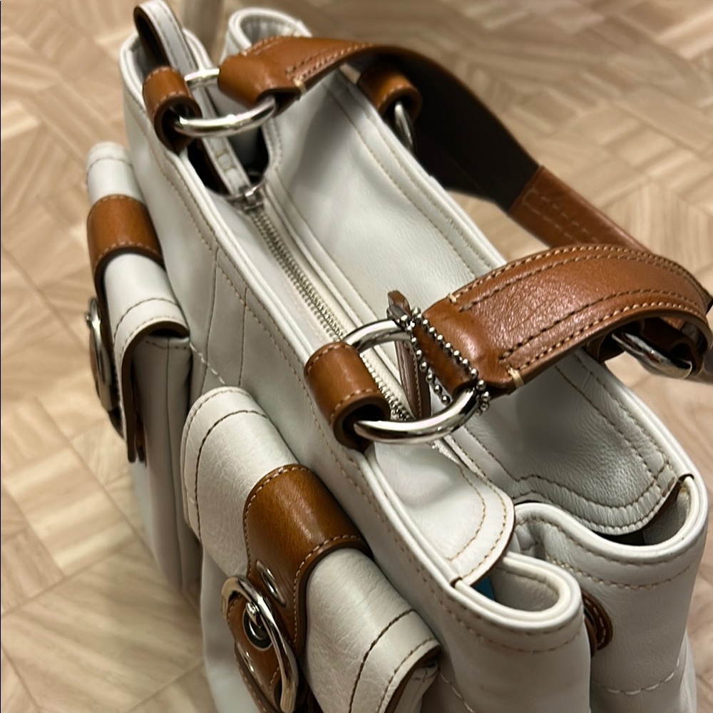 Vintage Coach Soho Double Pocket White Shoulder Bag 2006